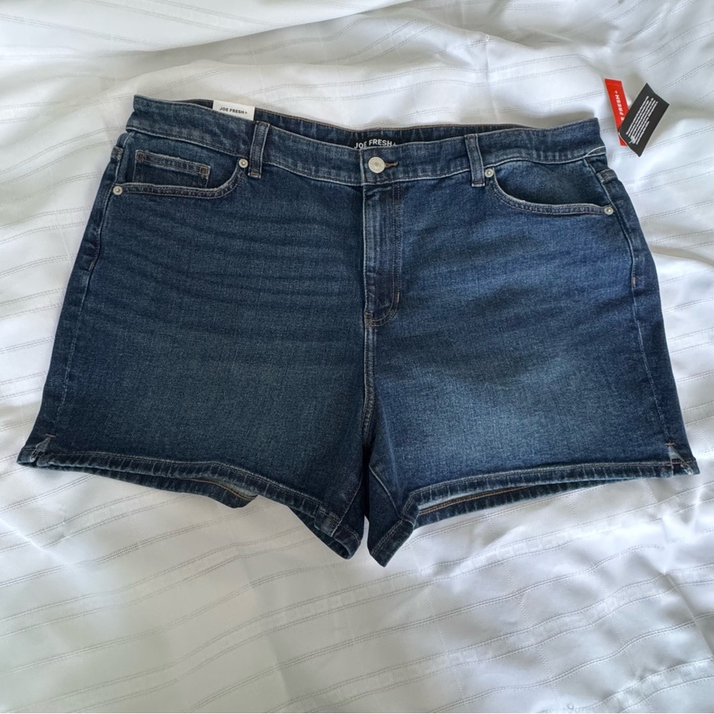 Joe Fresh Dark Wash Denim Shorts Women's 18W NWT Stretch Jean Shorts Plus Size